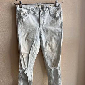 Distressed Women's Jeans / Size 28